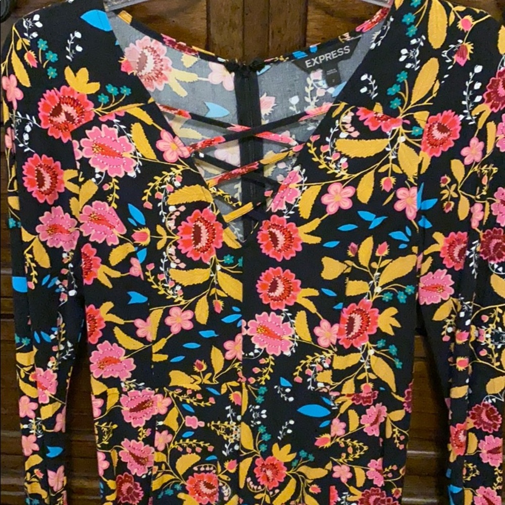 Express floral romper size 2